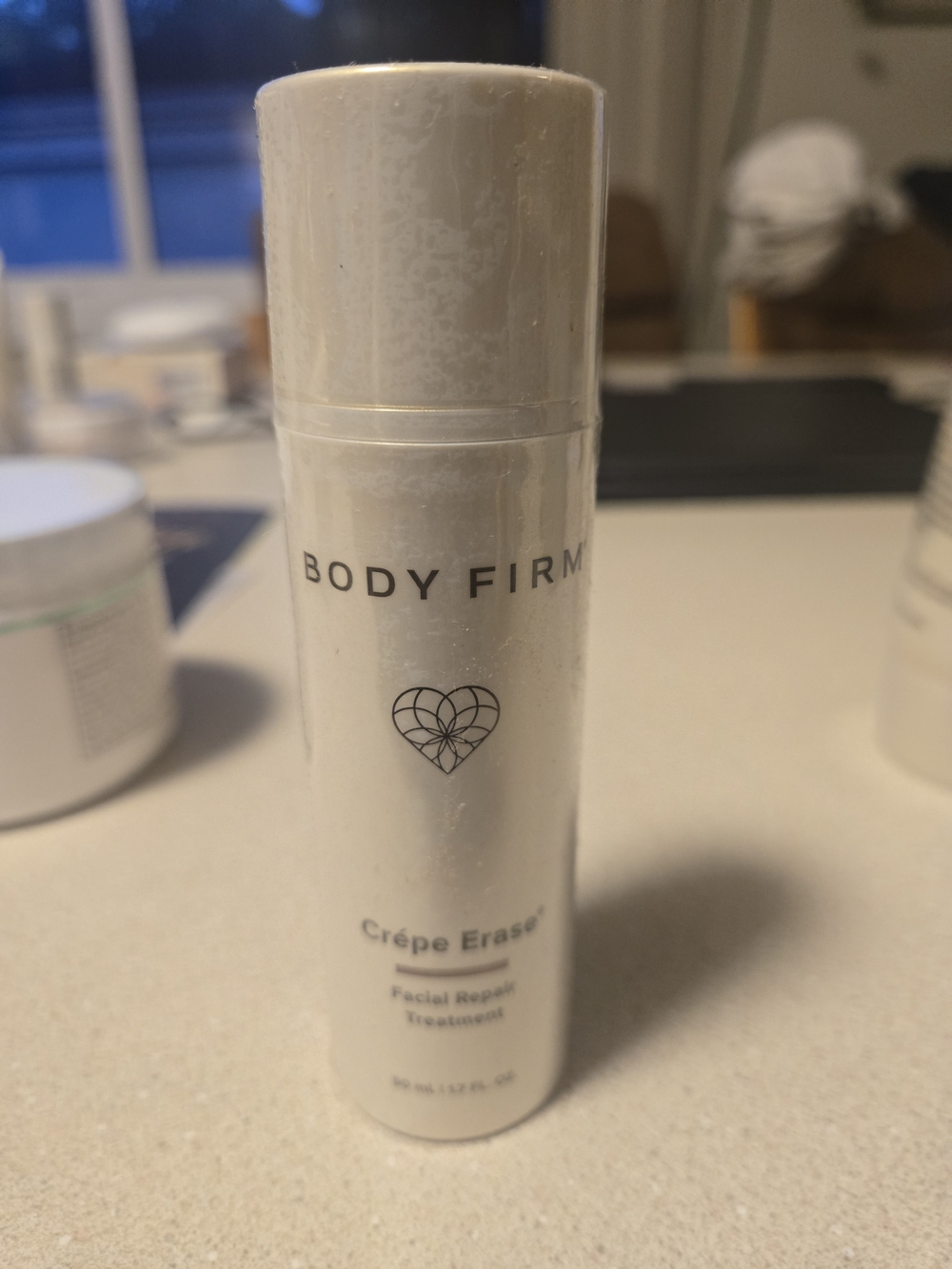 Body Firm Crêpe Erase Facial Repair Treatment - White